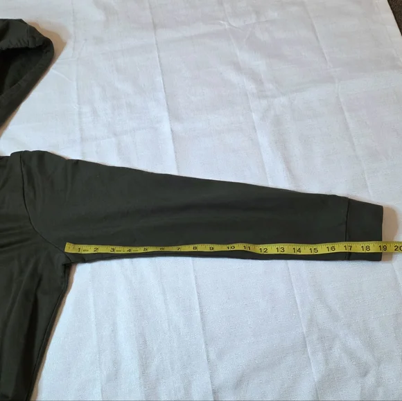 Michael Michael Kors Olive Green V-Neck Hoodie Crossover Hem Size Medium - Picture 2 of 8